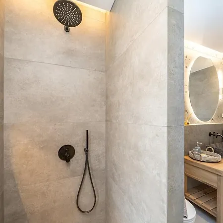 Agrilia Luxury Trapezaki 빌라 *