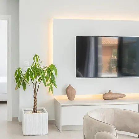 Agrilia Luxury Trapezaki טרפזאקי