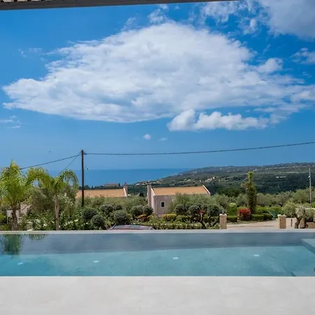 Agrilia Luxury Trapezaki