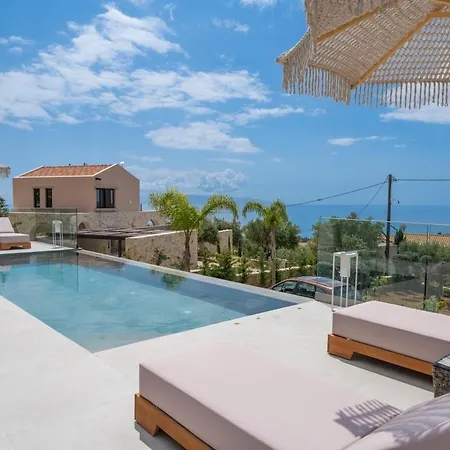 וילה Agrilia Luxury Trapezaki טרפזאקי