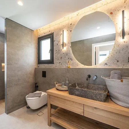 Agrilia Luxury Trapezaki